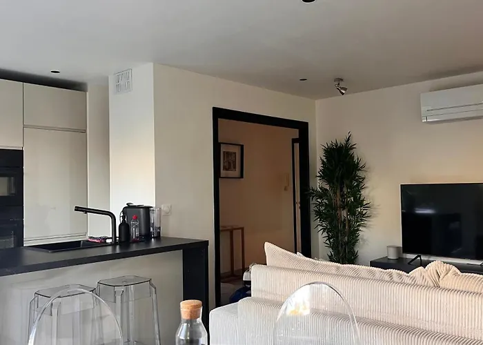 Apartment L'azur - De Standing - Piscine - Parking Le Cannet